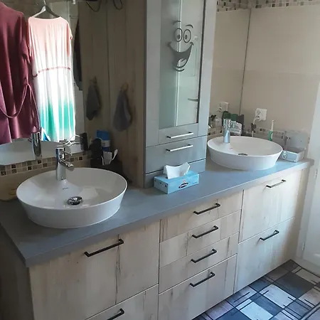 לינה וארוחת בוקר Chambres Chez L'Habitant Valréas